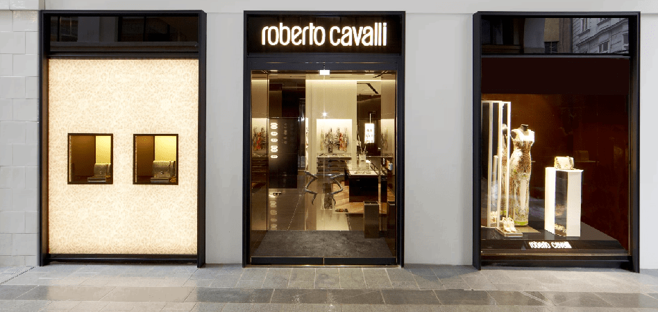 El lujo de Roberto Cavalli retoma su apuesta por Espa&ntilde;a tras cambiar de manos y abre en Barce-lona